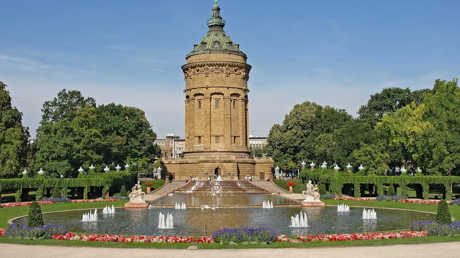 Wasserturm am Friedrichsplatz in Mannheim