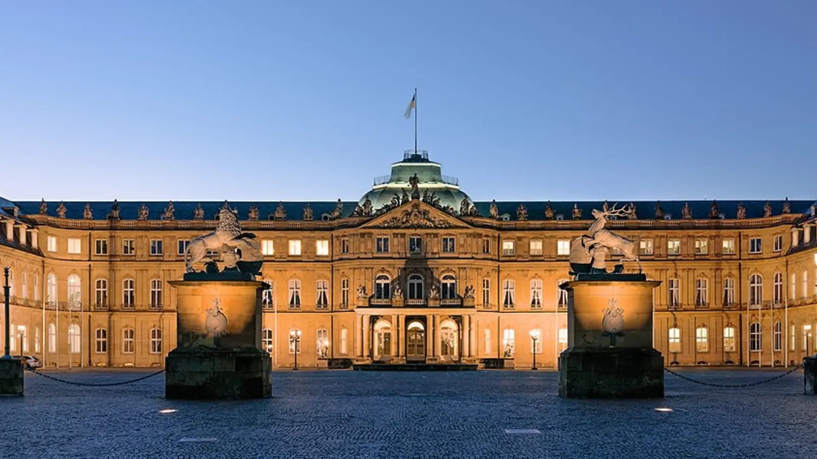 Neues Schloss am Schlossplatz in Stuttgart